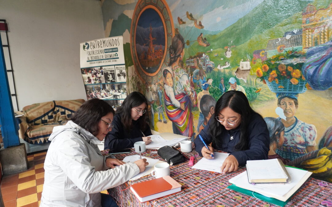 Universitarias fortalecen el turismo en emprendimientos comunitarios del Altiplano de Guatemala